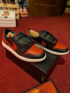 Jordan Low-Top Sneakers — Black & Red